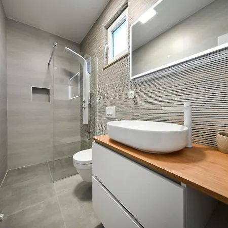 Holiday Nikolina Holiday home Privlaka (Zadar)